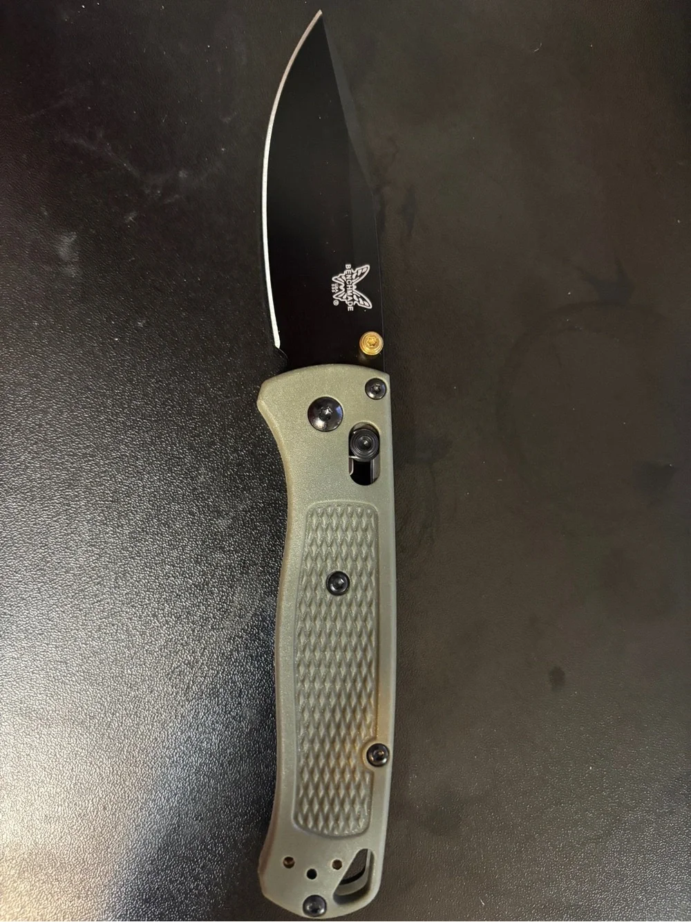 Bench Made 535 BUGOUT Blade Folding Knife with Olive Green Handle - Picture 1 of 6
